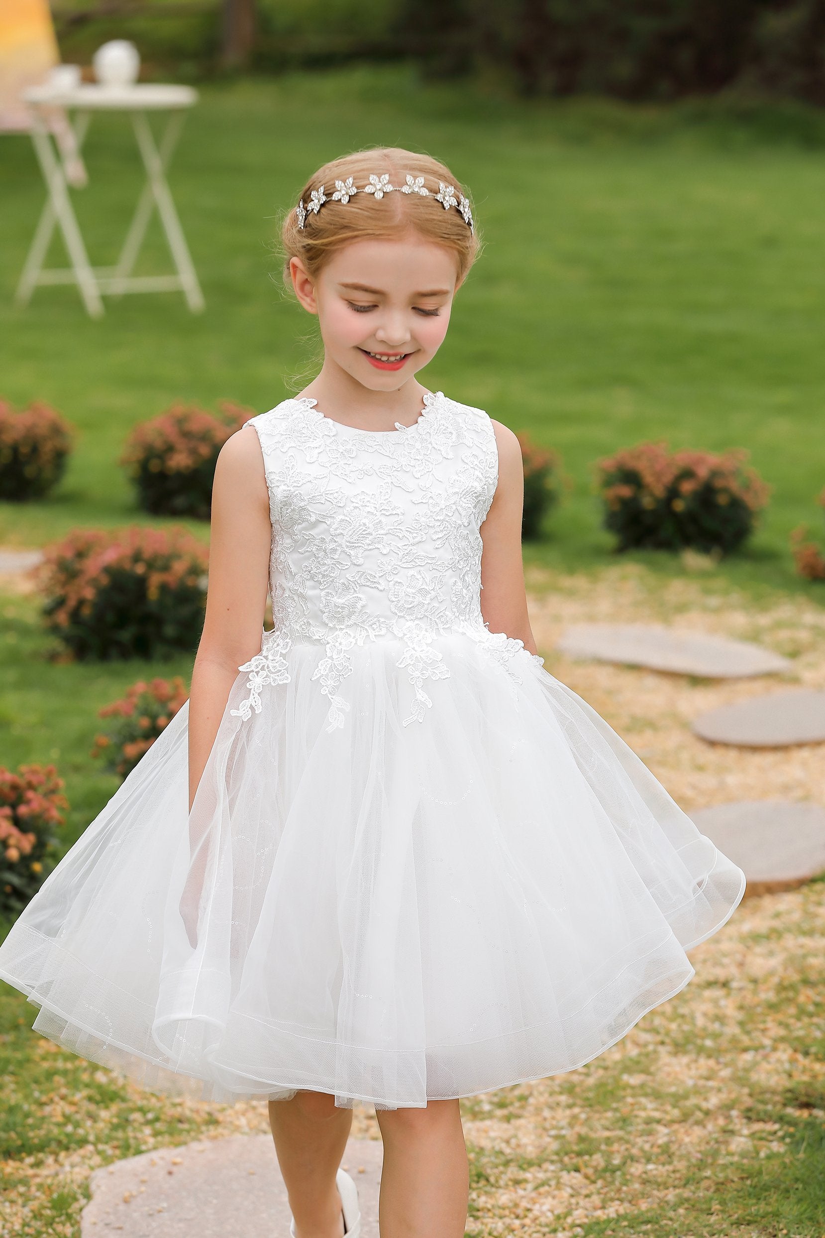 A Line Knee Length Tulle Lace Flower Girl Dress CF0286