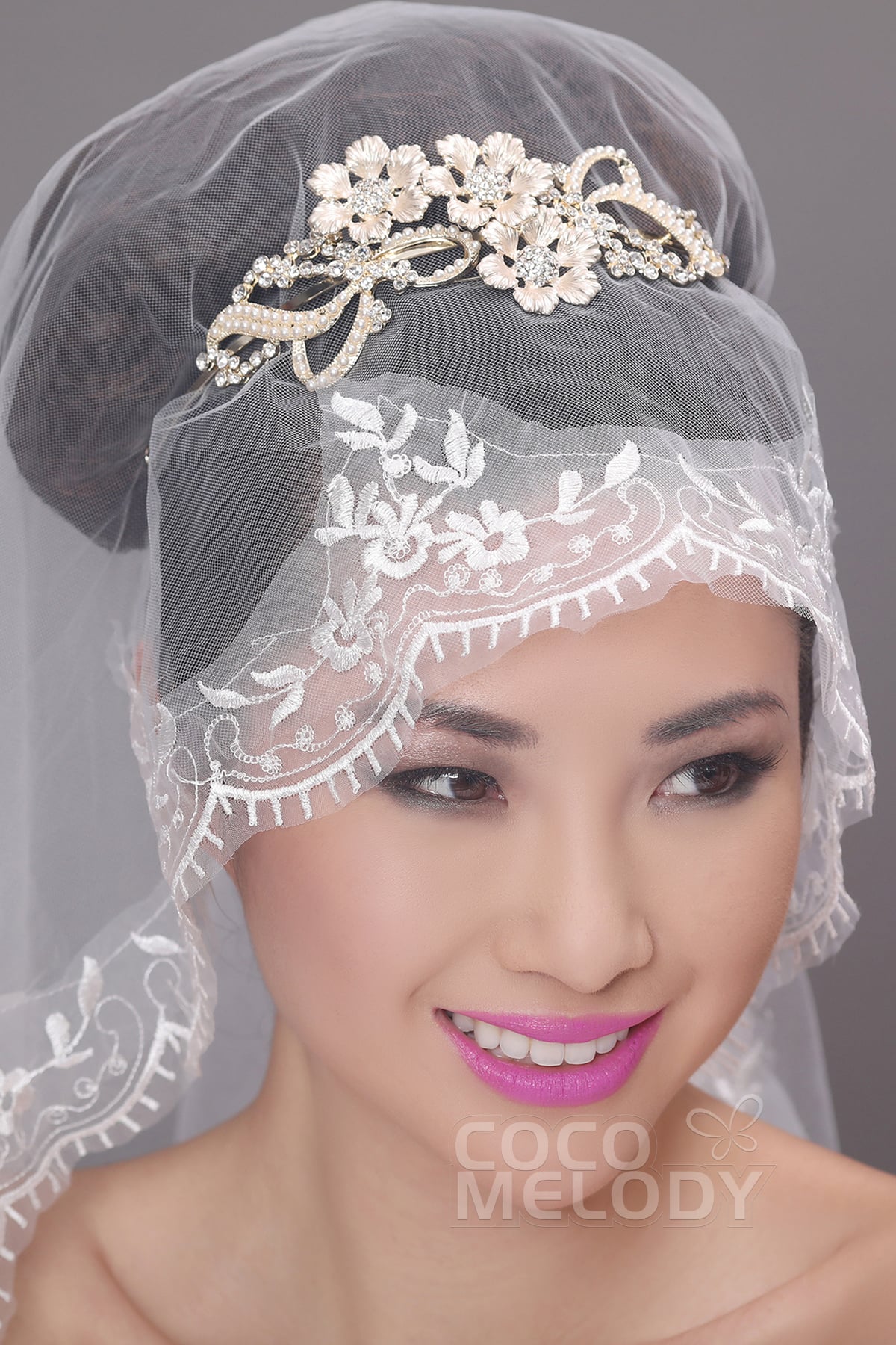 Elegant Alloy Headpiece with Rhinestone AH17014