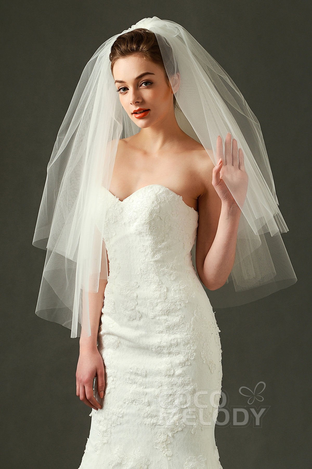 COCOMELODY Two-tier Cut Edge Tulle Waist Veils AV160016 