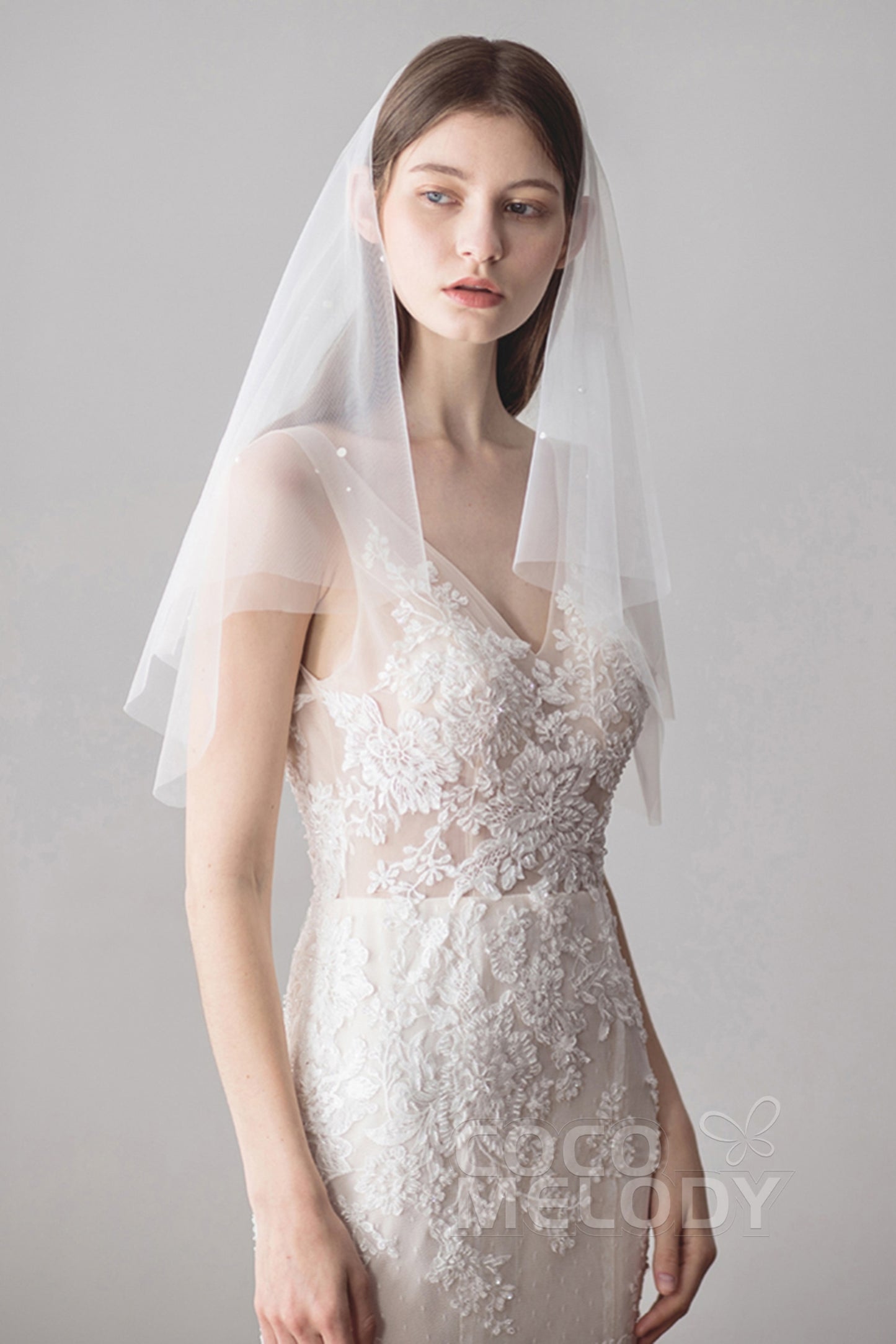 Two-tier Cut Edge Tulle Elbow Veils with Pearls AV18029