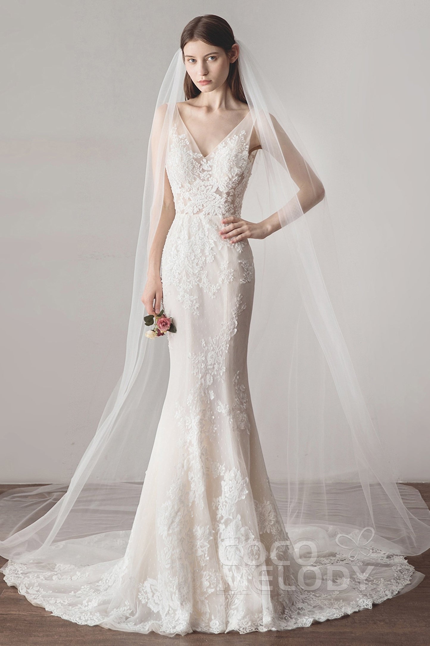 Charming One-tier Cut Edge Tulle Chapel Veils AV18036