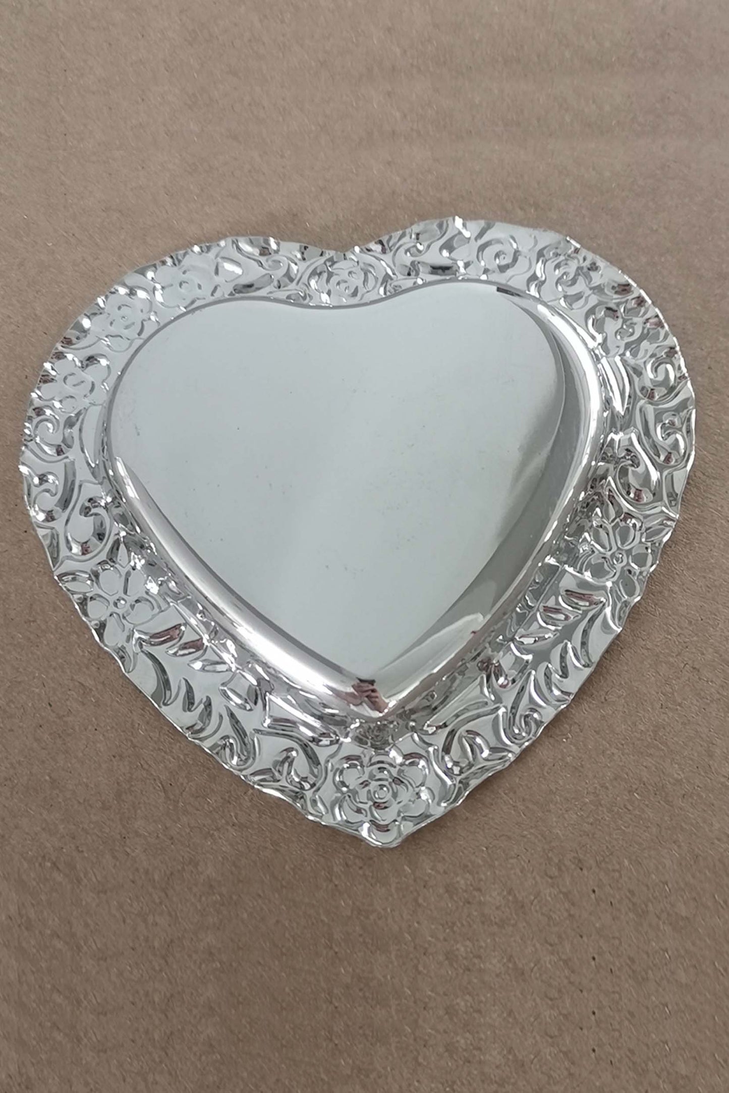 Decorative Heart Shaped Favor Dish 3.4in CGF0096 (Set of 6 pcs)