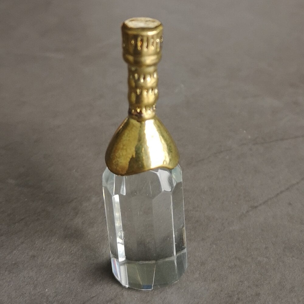 Mini Crystal Champagne Bottle Favors CGF0160 (Set of 6 pcs)