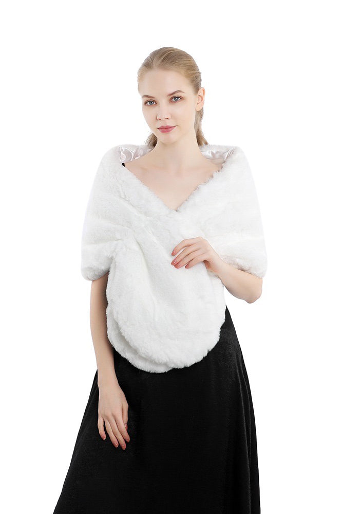 Faux Fur Shawl with CJ0122