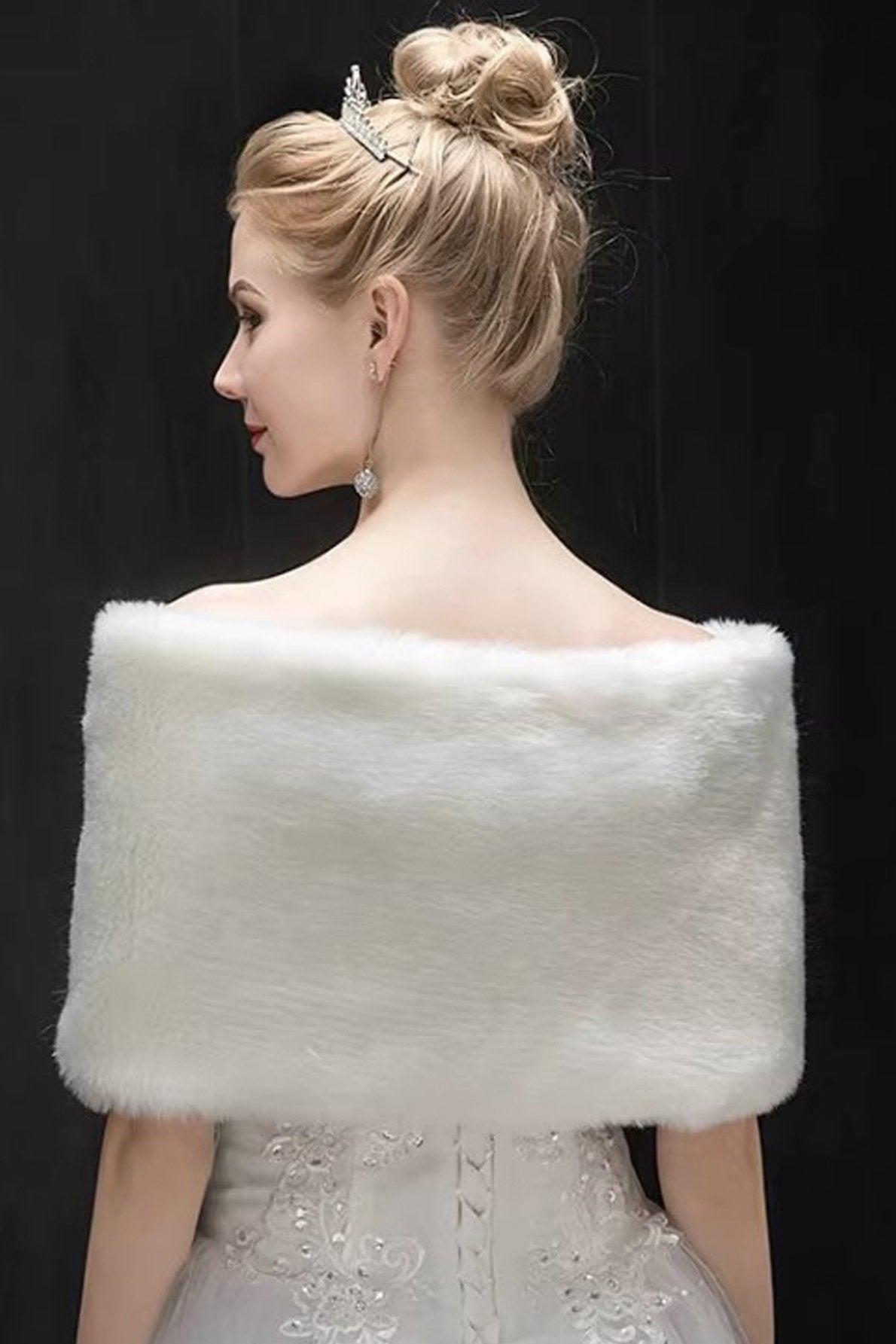 Faux Fur Shawl with Clasp CJ0126