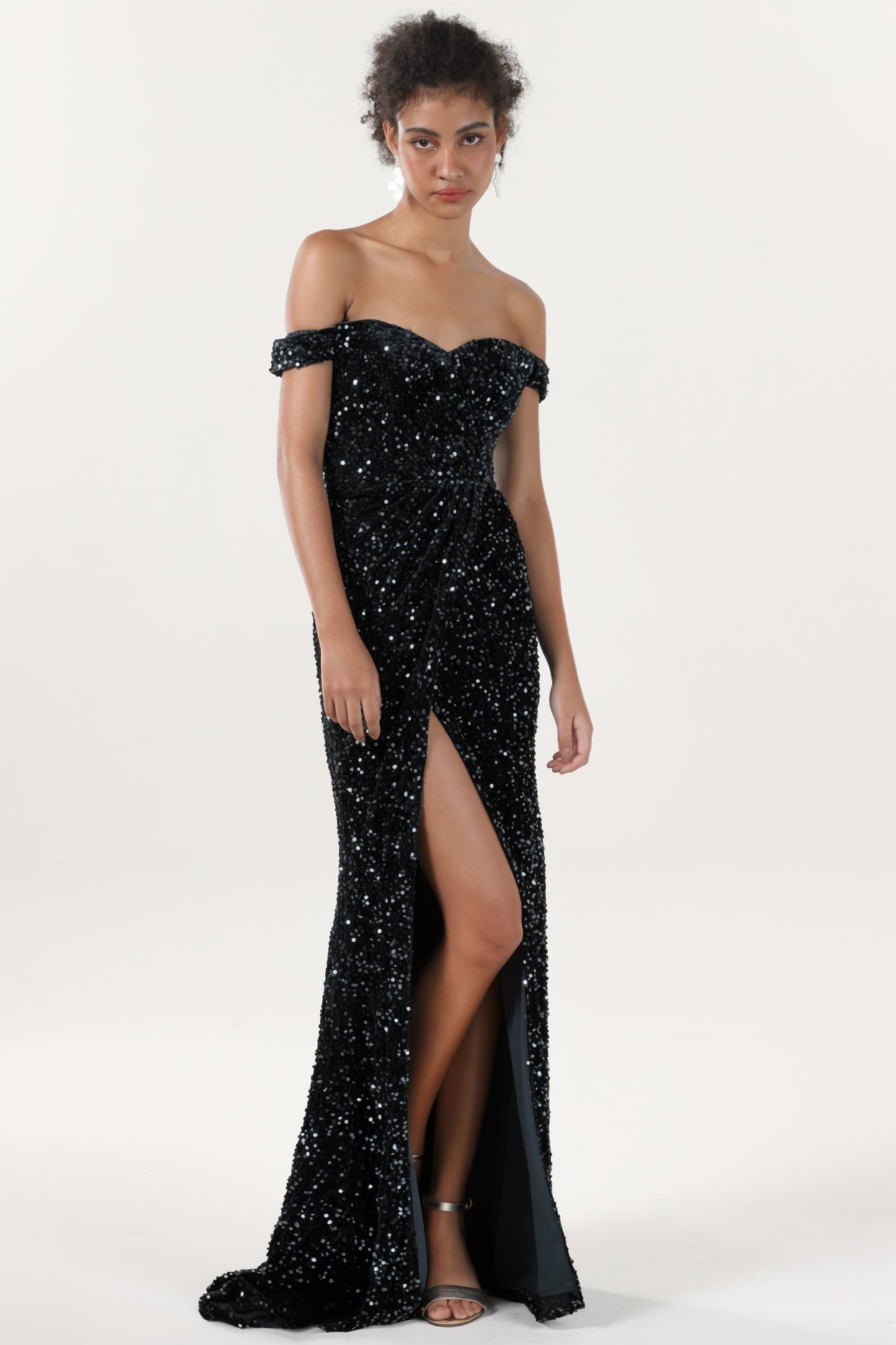 Sheath-Column Sweep-Brush Train Velvet Sequin Formal Dress CS0639