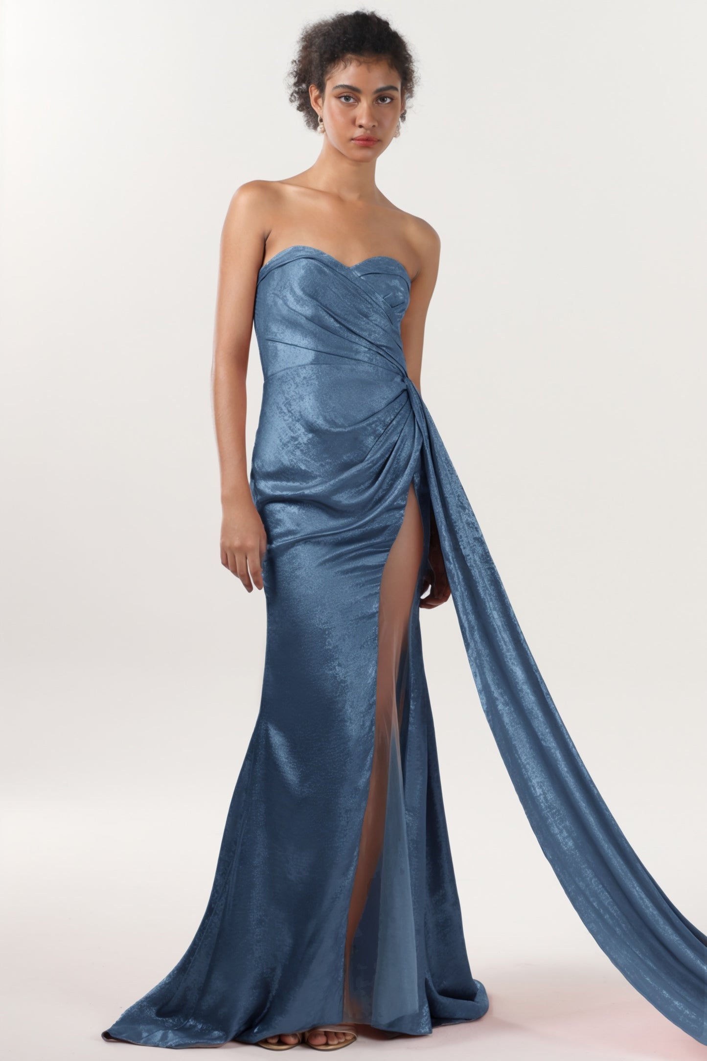 Trumpet-Mermaid Sweep-Brush Train Metallic Formal Dress CS0651