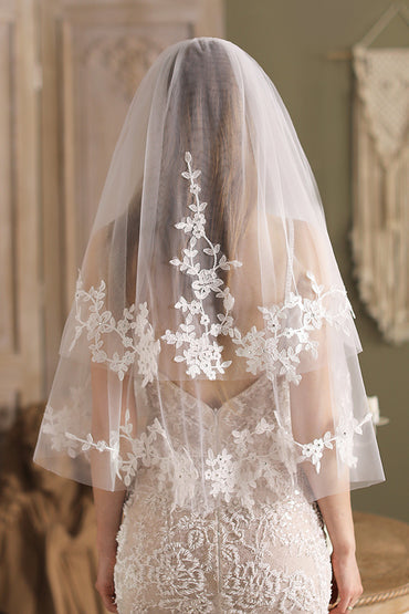 Two-tier Cut Edge Tulle Waist Veils Appliques Beading CV0263