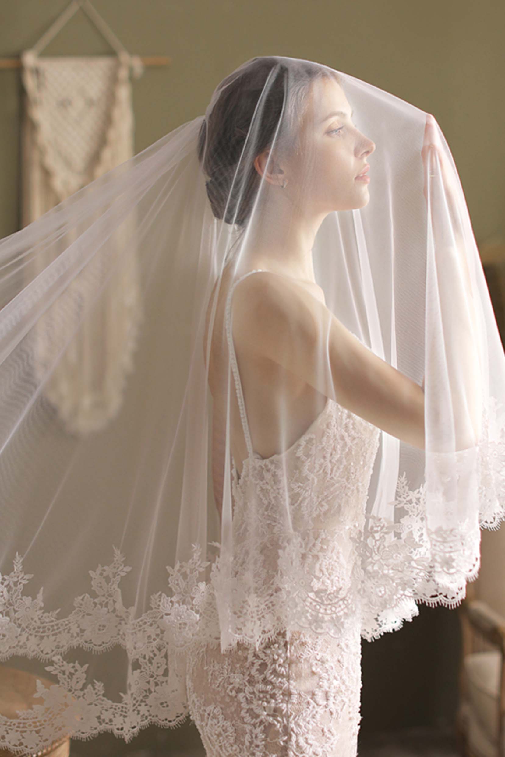 Two tier Lace Edge Tulle Lace Hip Veils with Appliques CV0293 COCOMELODY