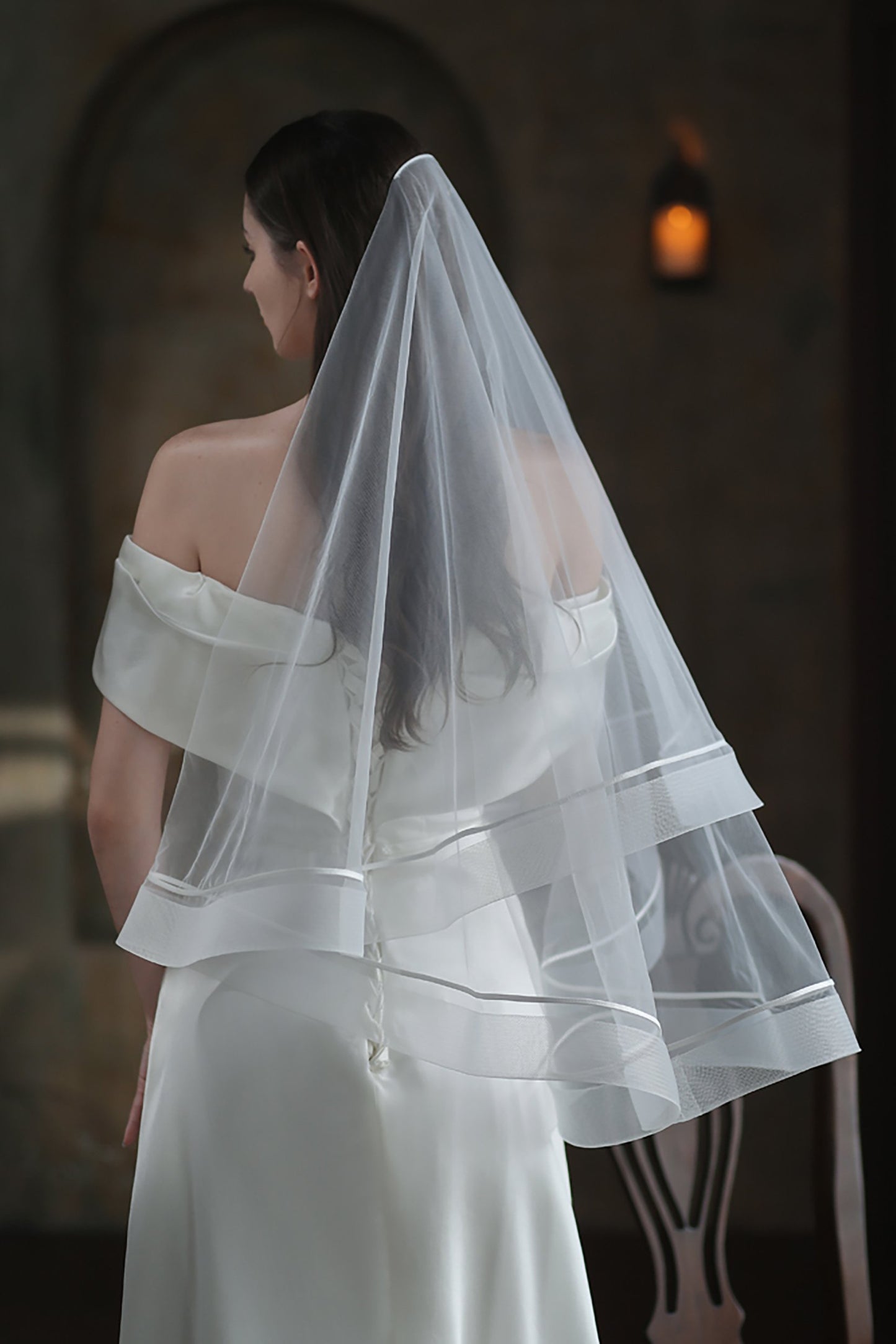 Two-tier Ribbon Edge Tulle Hip Veils with Ribbons CV0311