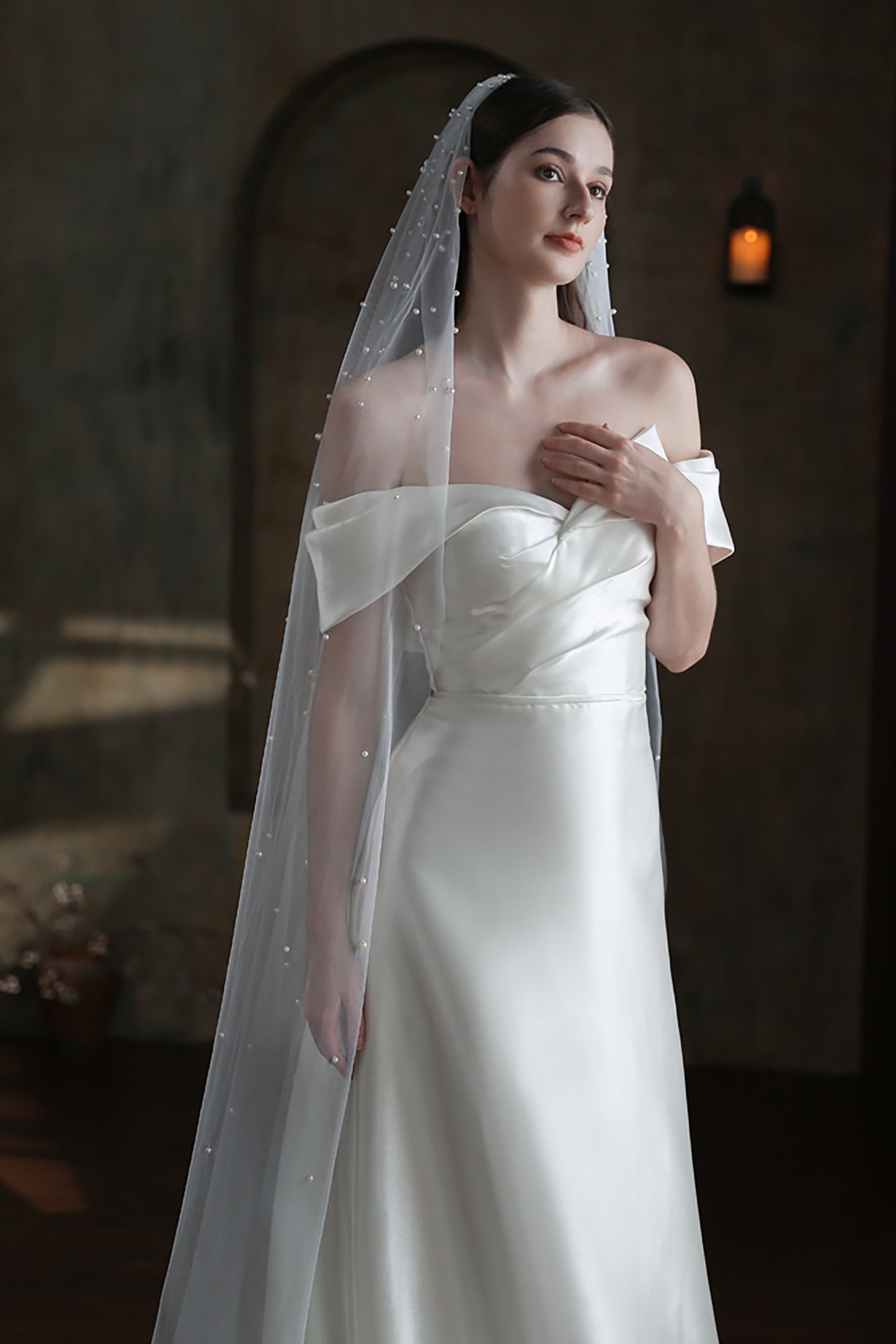 One-tier Cut Edge Tulle Chapel Veils with Pearls CV0318