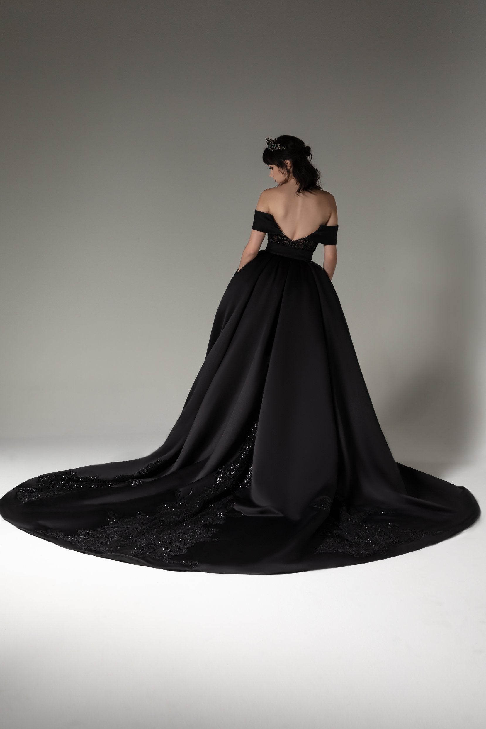 Detachable tulle skirt Bridal overskirt Layered ball skirt Wedding orders train Black ball gown Prom maxi skirt Bridal gown Puffball Black gown