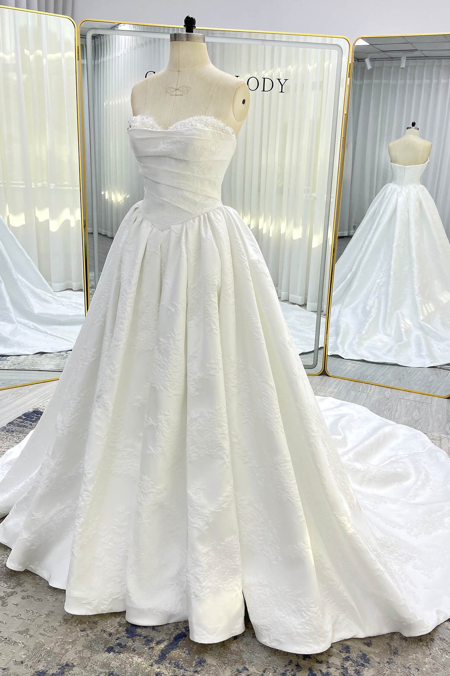 Ball Gown Court Train Jacquard Satin Wedding Dress CW3532