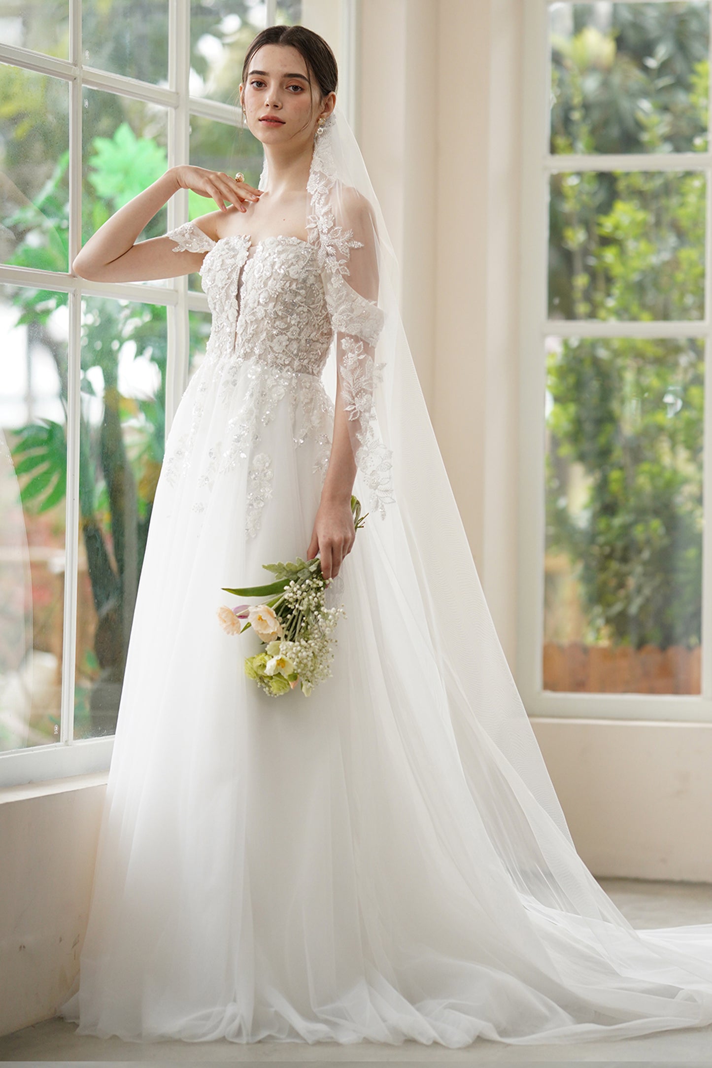 A-Line Sweep-Brush Train Lace Tulle Wedding Dress CW3314