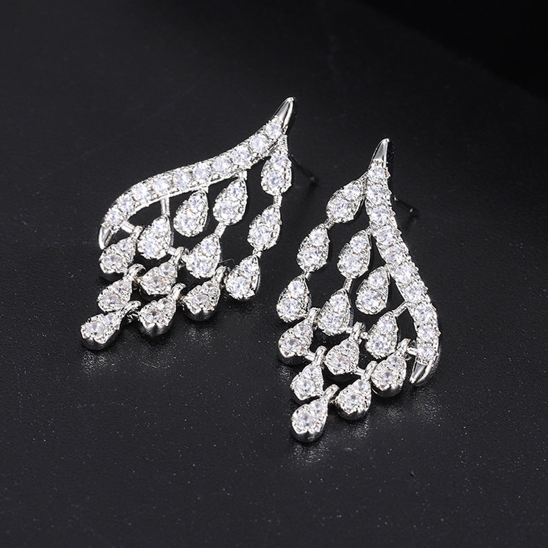 White zircon earrings with fringe  681850127507