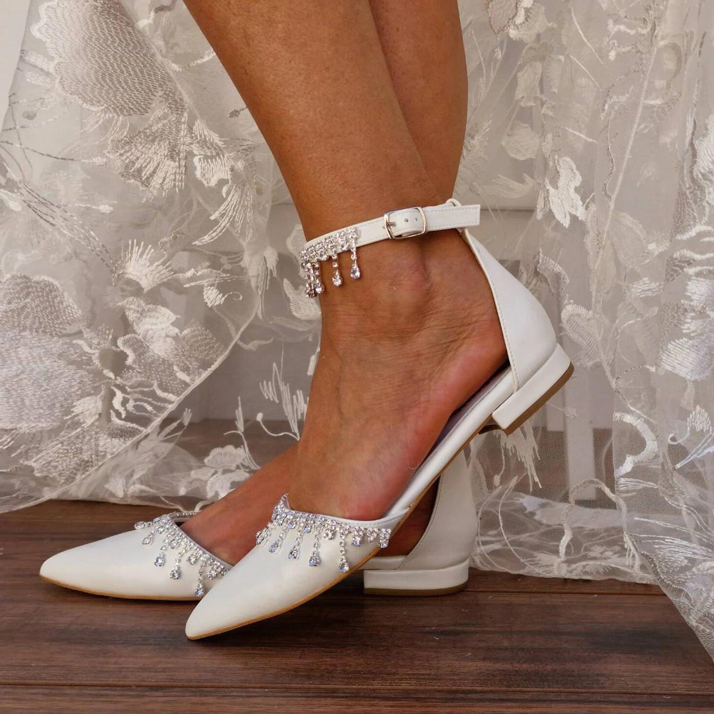 White flat sandal wedding shoes dance diamond chain line wedding shoes 708270132734