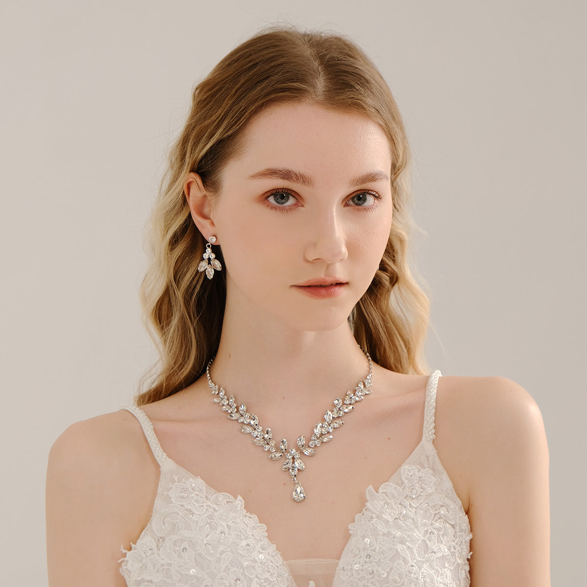 Bridal Accessories Exquisite Wedding accessories Luxury rhinestone necklace earrings 763389834646